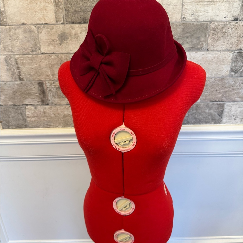 Elegant Burgundy Women's Felt Hat with Bow